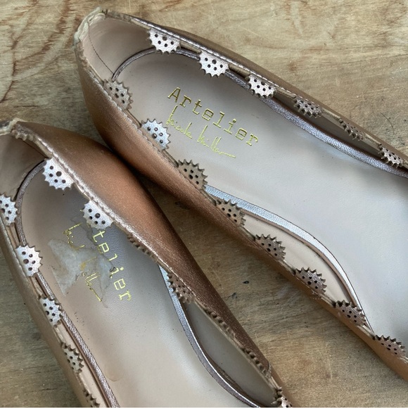 NEW Nicole Millier Artellier flats rose gold metallic open toe size 8.5 - Picture 7 of 10